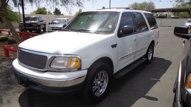 Ford Expedition 2001 photo 3