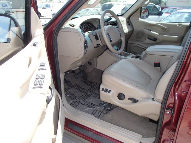 Ford Expedition 2001 photo 3