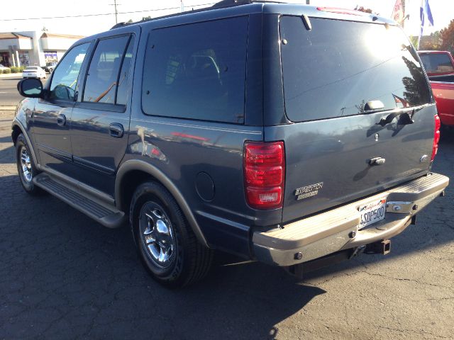 Ford Expedition 2001 photo 3