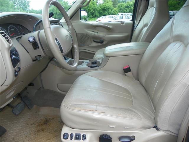 Ford Expedition 2001 photo 2