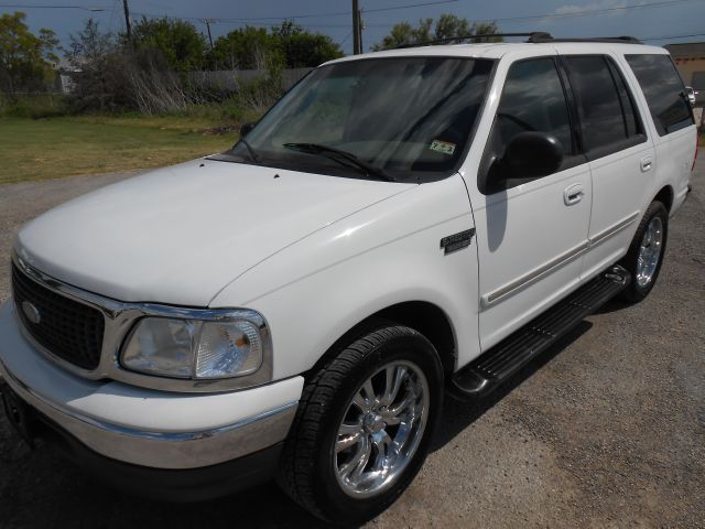 Ford Expedition 2001 photo 1