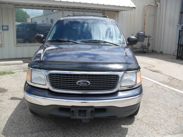 Ford Expedition 2001 photo 2