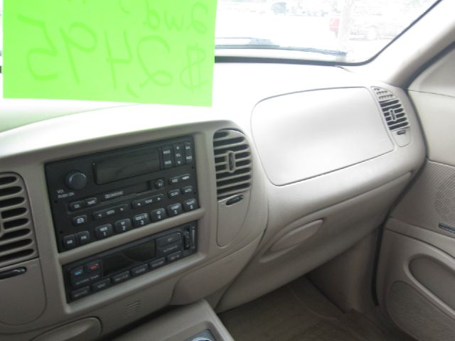 Ford Expedition 2001 photo 3