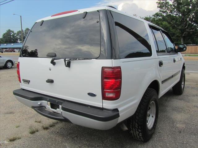 Ford Expedition 2001 photo 2