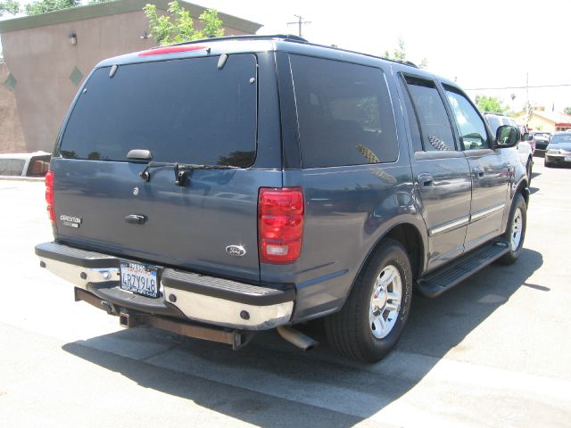 Ford Expedition 2001 photo 2