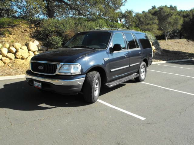 Ford Expedition 2001 photo 4