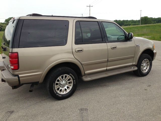 Ford Expedition 2001 photo 2