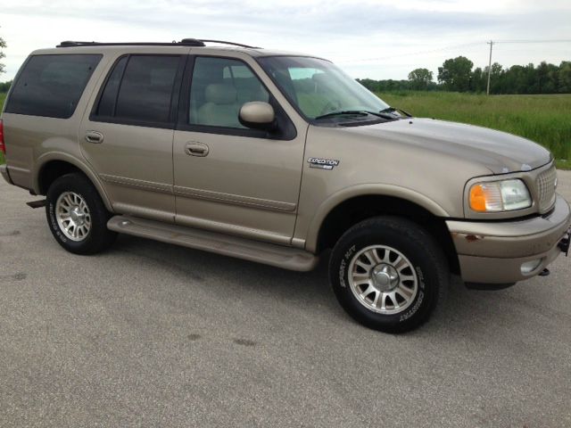 Ford Expedition 2001 photo 4