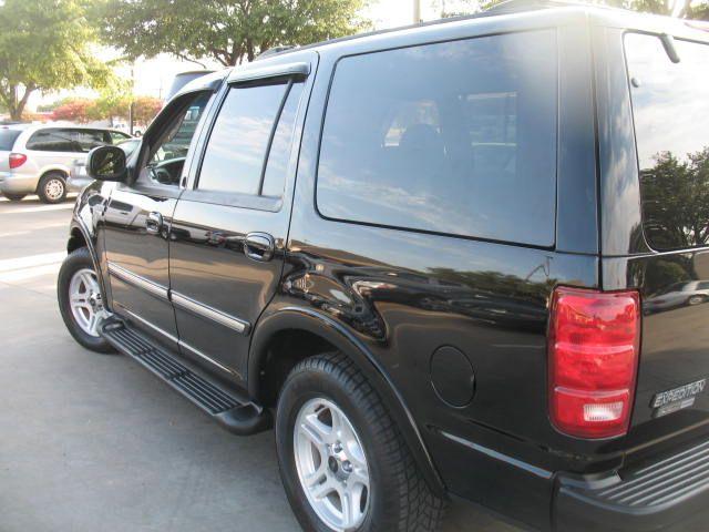 Ford Expedition 2001 photo 2