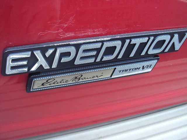 Ford Expedition E320 - Extra Sharp SUV