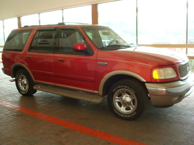 Ford Expedition 2002 photo 2