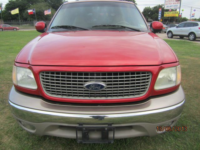 Ford Expedition 2002 photo 1