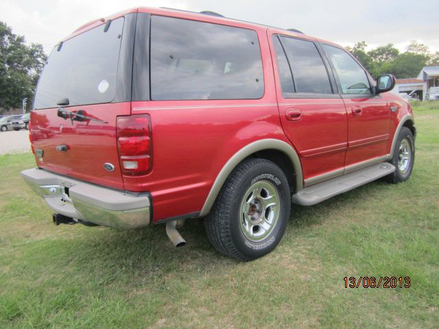 Ford Expedition 2002 photo 2