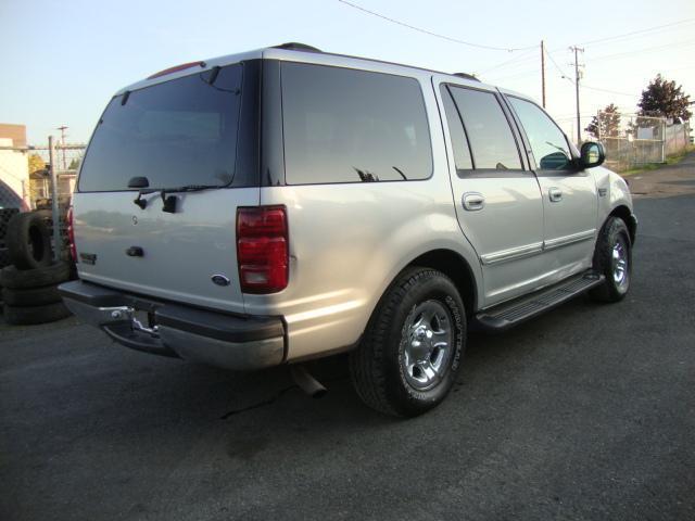 Ford Expedition 2002 photo 2