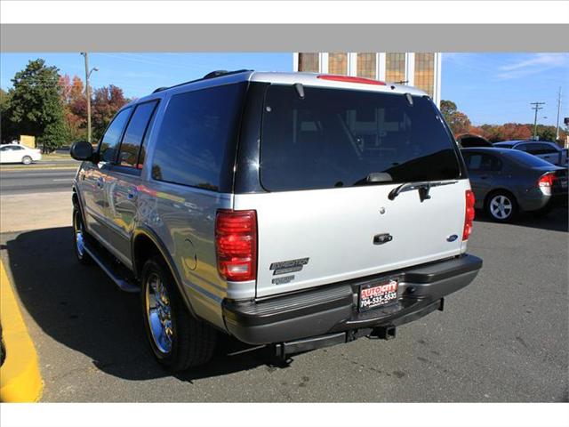 Ford Expedition 2002 photo 2