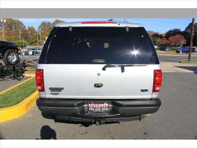 Ford Expedition 2002 photo 3