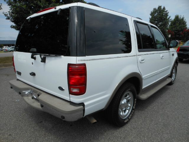 Ford Expedition 2002 photo 3