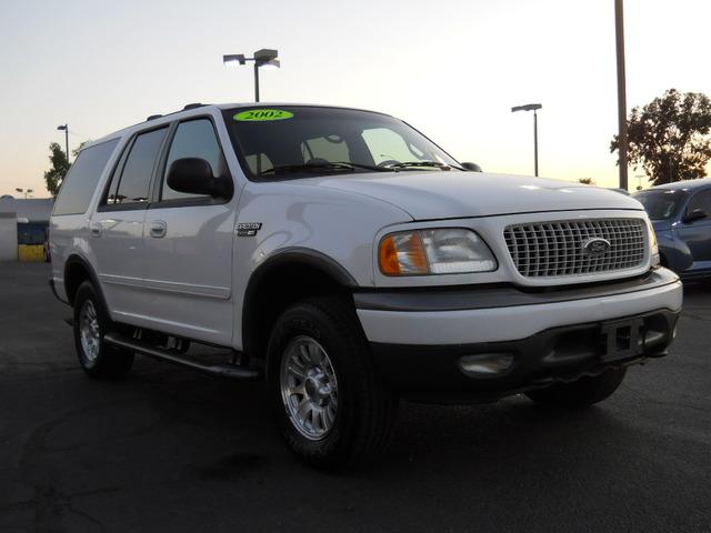 Ford Expedition 2002 photo 2