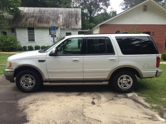 Ford Expedition 2002 photo 3