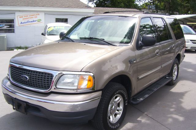 Ford Expedition 2002 photo 1