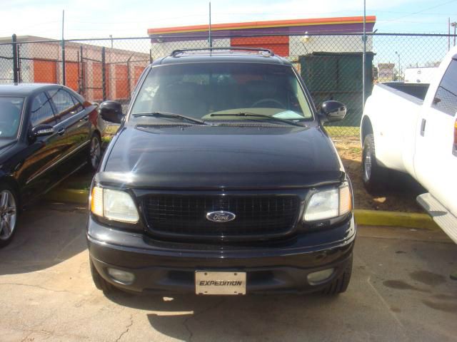 Ford Expedition 2002 photo 2