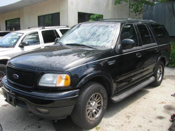 Ford Expedition 2002 photo 1