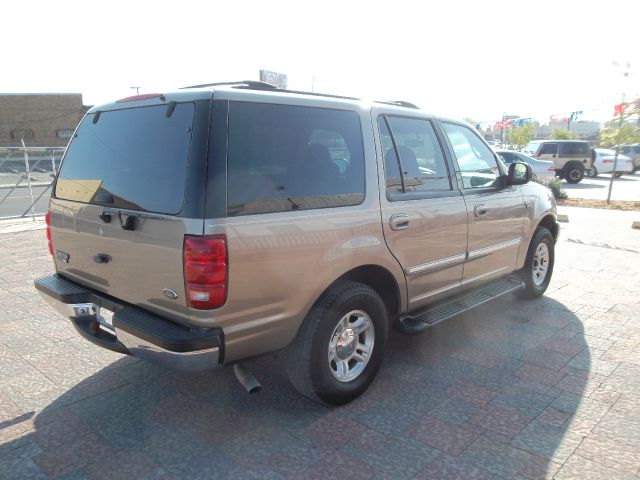 Ford Expedition 2002 photo 4