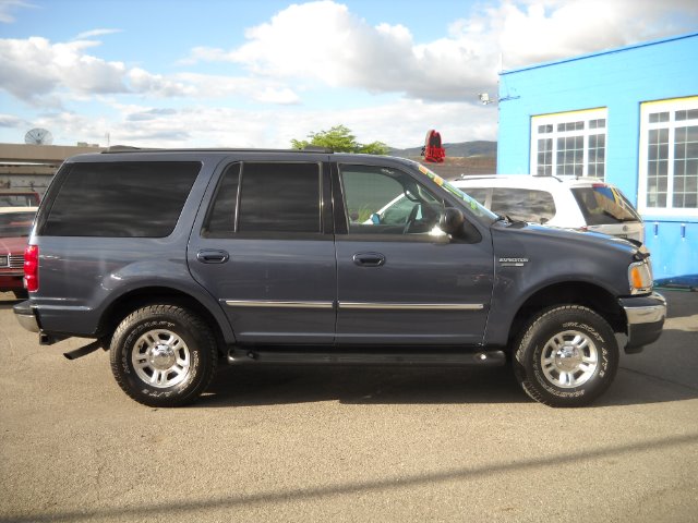 Ford Expedition 2002 photo 4