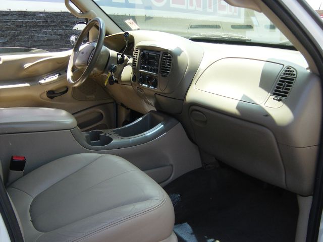 Ford Expedition 2002 photo 10