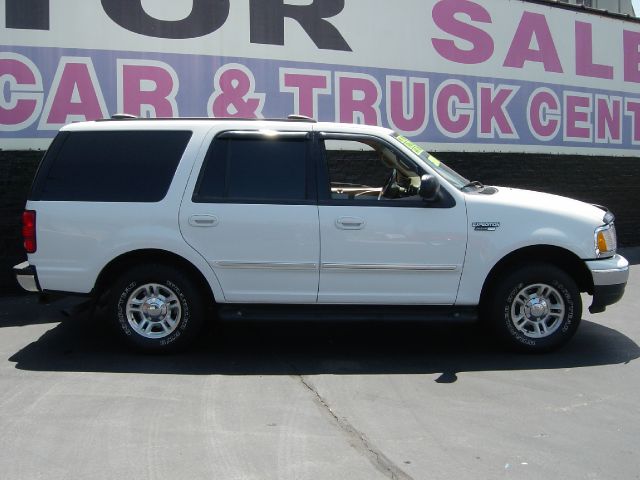 Ford Expedition 2002 photo 3