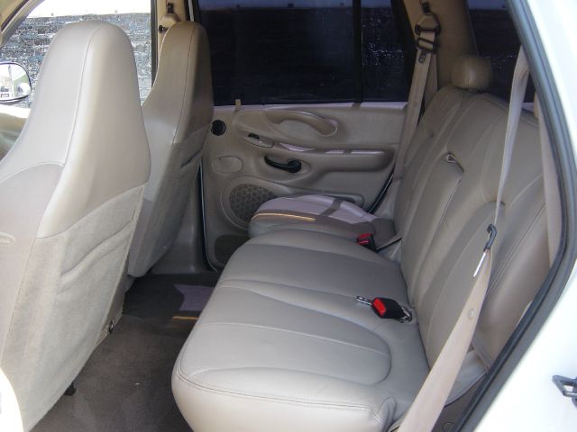 Ford Expedition 2002 photo 8