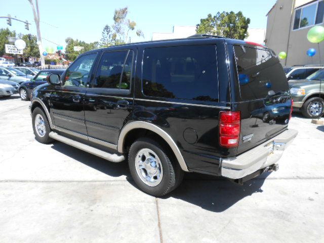 Ford Expedition 2002 photo 1