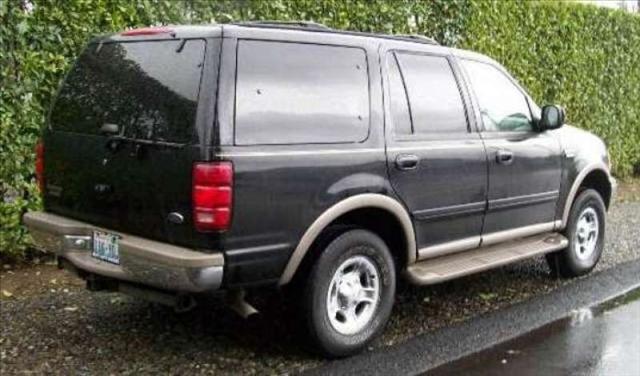 Ford Expedition 2002 photo 1