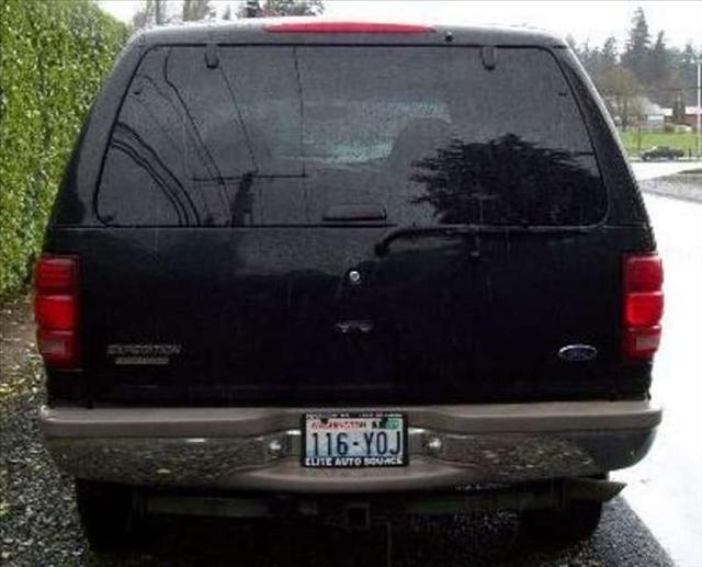 Ford Expedition 2002 photo 2