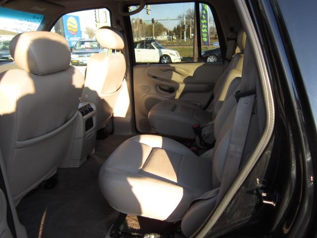 Ford Expedition 2002 photo 4