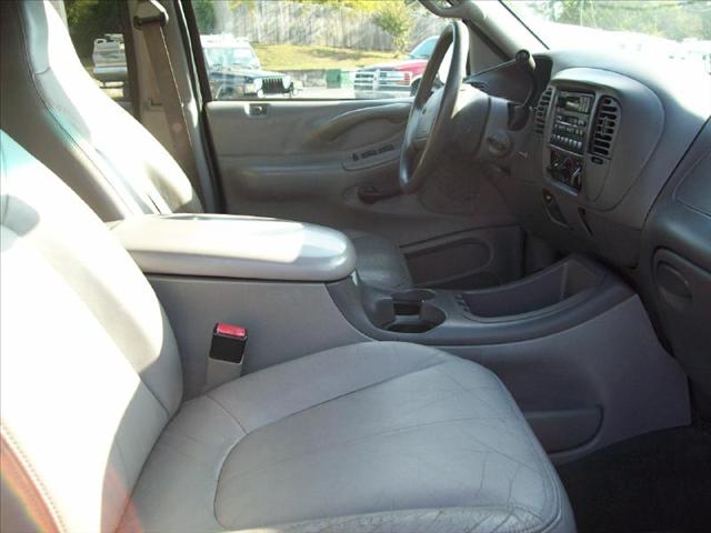 Ford Expedition 2002 photo 4