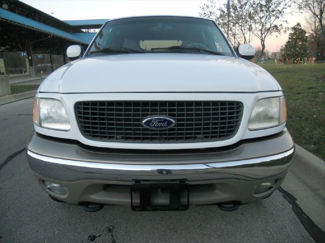 Ford Expedition 2002 photo 4