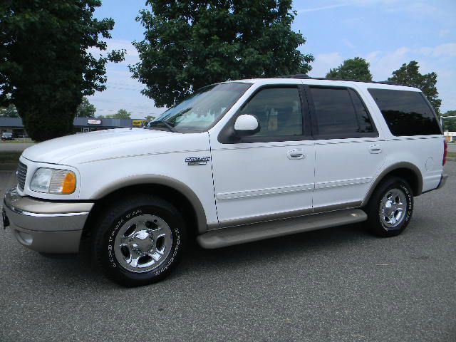 Ford Expedition 2002 photo 1