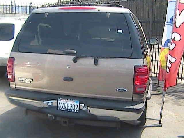 Ford Expedition 2002 photo 1