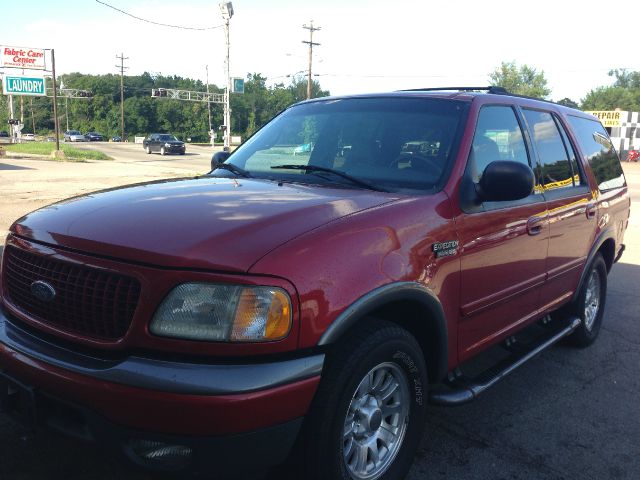 Ford Expedition 2002 photo 1