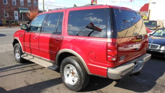 Ford Expedition 2002 photo 3