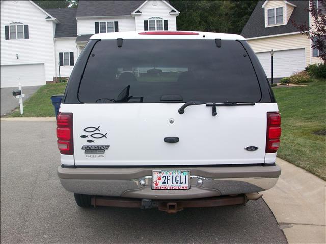 Ford Expedition 2002 photo 2