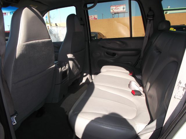 Ford Expedition 2002 photo 4