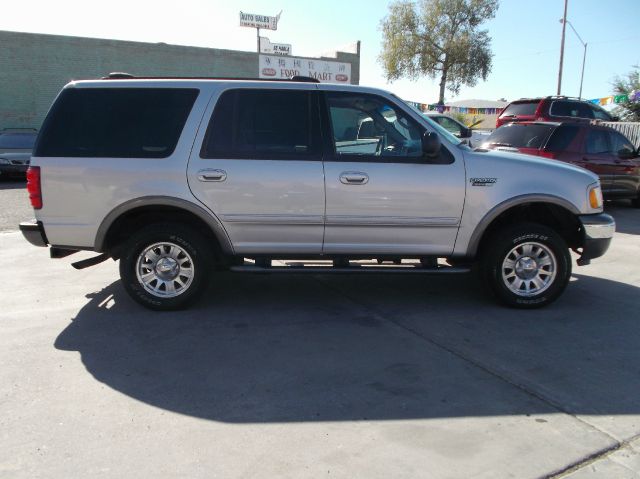 Ford Expedition 2002 photo 5