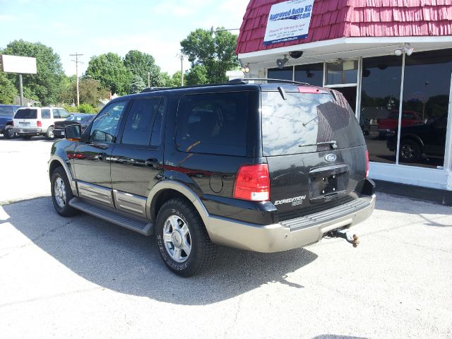 Ford Expedition E320 - Extra Sharp SUV