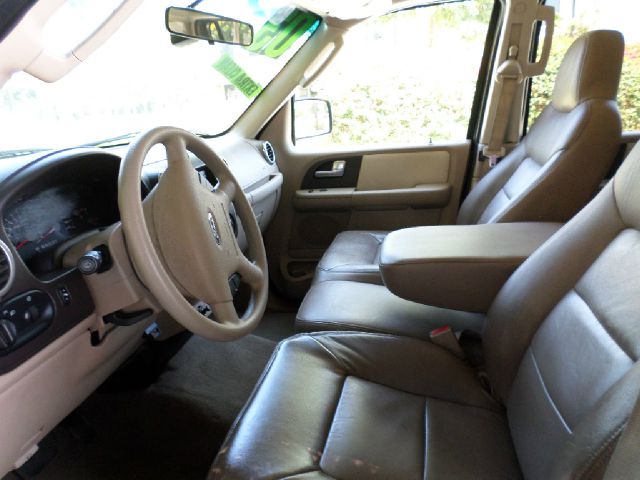 Ford Expedition 2003 photo 1