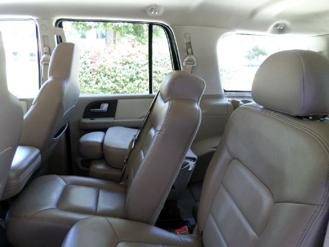 Ford Expedition 2003 photo 14