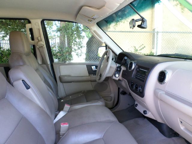 Ford Expedition 2003 photo 4