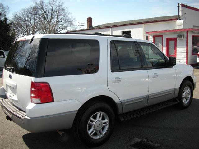 Ford Expedition 2003 photo 2