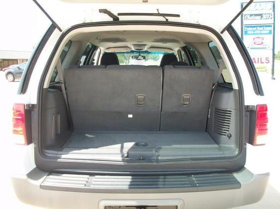 Ford Expedition 2003 photo 1